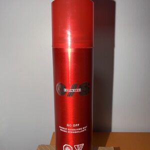 ONE/SIZE Go Off Makeup Dissolving Mist - Vibrant Red